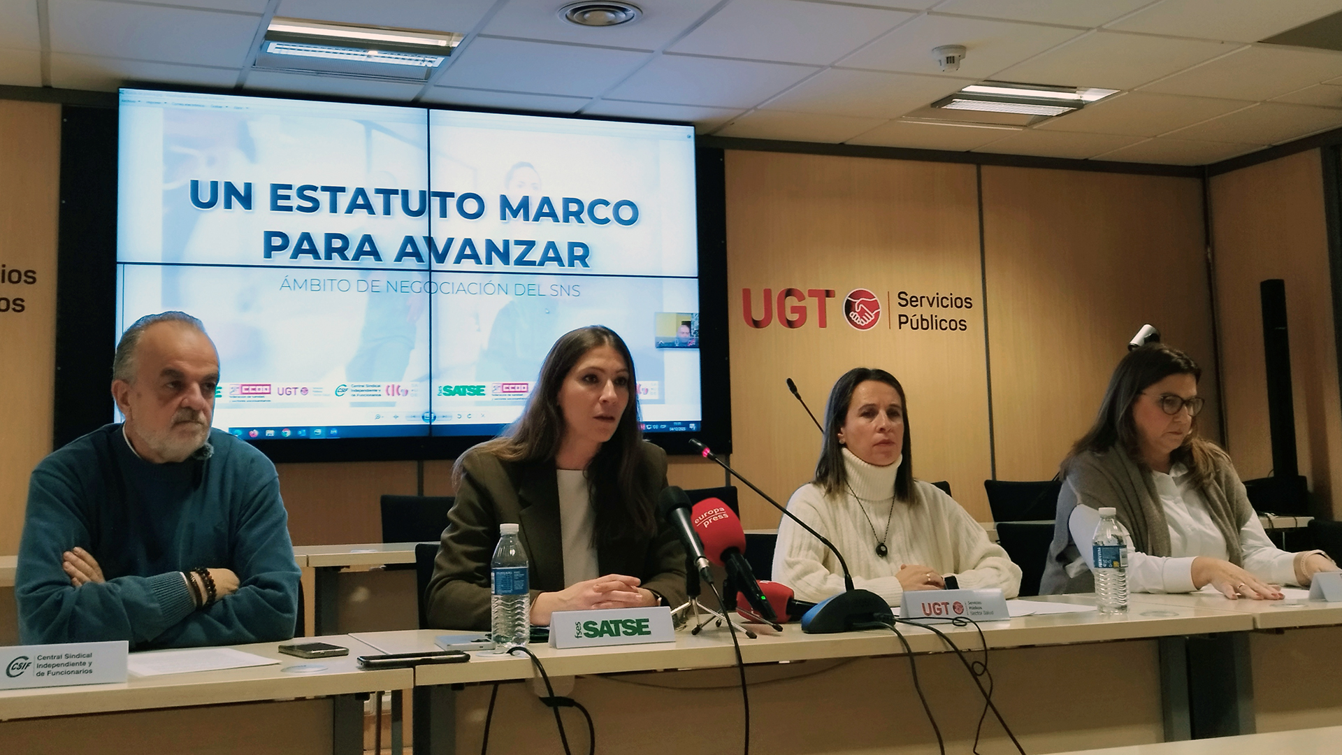 Rueda de prensa conjunta de los sindicatos del Ámbito de Negociación para anunciar huelga indefinida de todo el personal del SNS 